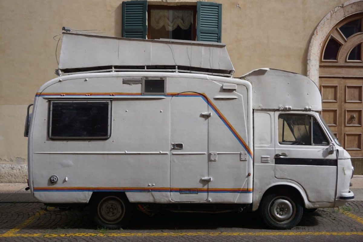 Comparatif camping‑car : neuf ou d’occasion, comment choisir