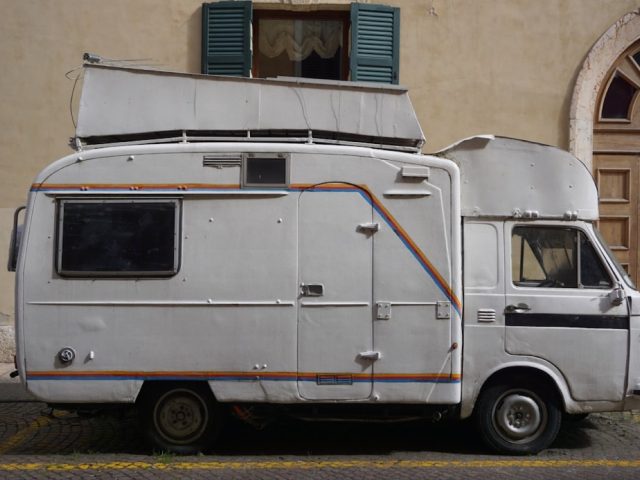 Comparatif camping‑car : neuf ou d’occasion, comment choisir