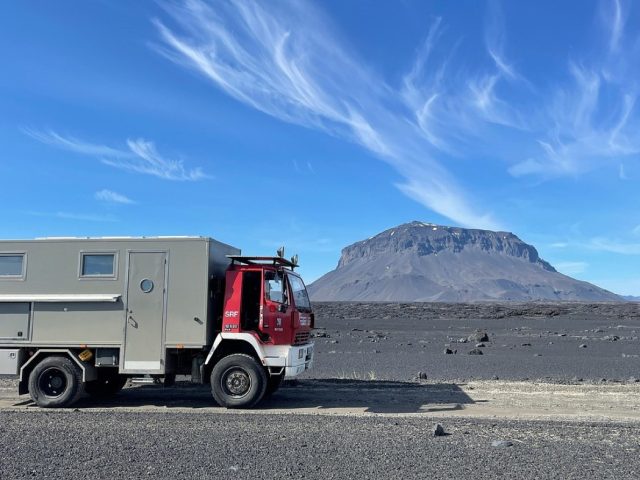 Westfalia ou Volkswagen : comment choisir un van de voyage