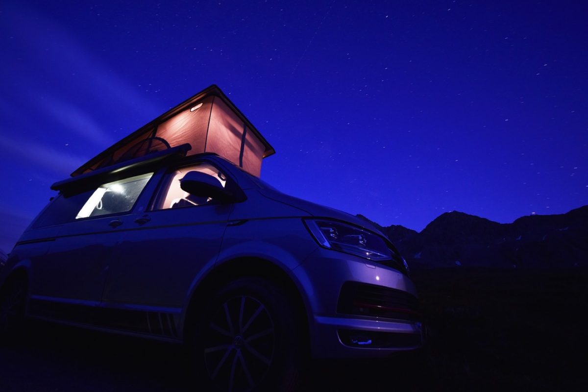 Yescapa ou Indie Campers : quel choix pour louer un van en France